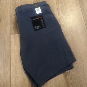 Dockers go Men's Airweave Shorts Blue Performance Size 42 9.5" NEW‎